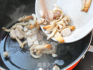 家常炒天鹅蛋的做法步骤：4