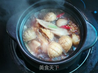 小鲍鱼烧鸡块的做法步骤：7