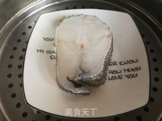 清蒸鳕鱼的做法步骤：2
