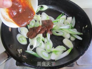 大酱炒鸡蛋的做法步骤：7