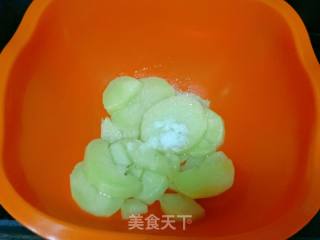 瑶池玉柱的做法步骤：1