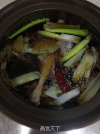 卤鸭腿的做法步骤：5