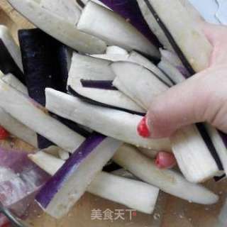 红烧肉末茄子的做法步骤：2