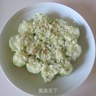 蒜蓉蒸丝瓜的做法步骤：3
