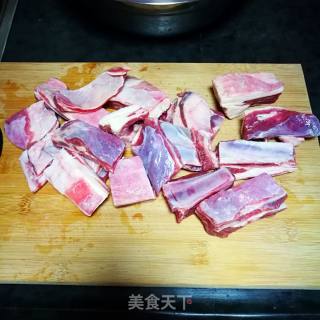 清炖羊排的做法步骤：2