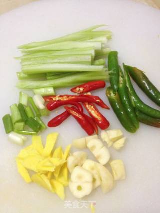 腐竹烧肉片的做法步骤：3