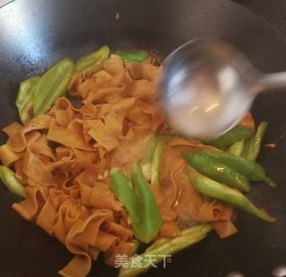 尖椒干豆腐的做法步骤：14