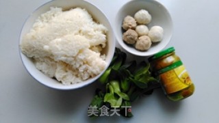 咖喱丸子炒饭的做法步骤：1