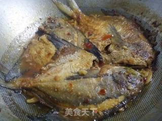 红烧鲳鱼的做法步骤：8