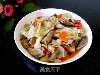 白菜炒肠的做法步骤：7