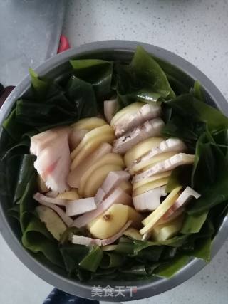 五花肉蒸土豆的做法步骤：3