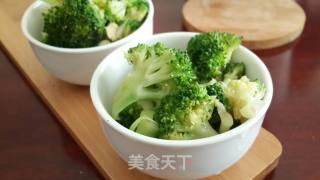 蒜蓉西兰花的做法步骤：5