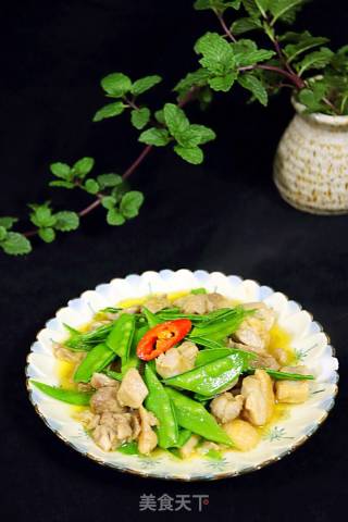 鸡肉炒荷兰豆的做法步骤：7