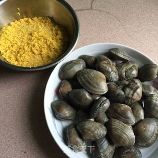 小米花蛤粥的做法步骤：1