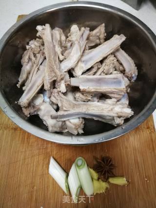 羊排炖萝卜的做法步骤：2