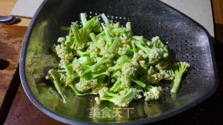 炝炒花椰菜的做法步骤：4