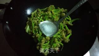 炝炒花椰菜的做法步骤：10