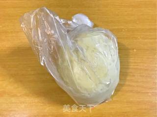 饺子皮版酱香葱油饼的做法步骤：1