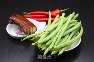 腊肉炒四季豆的做法步骤：1