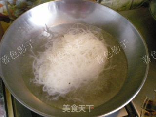 肉末云南米线的做法步骤：2