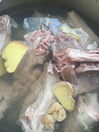 家常手把肉的做法步骤：2