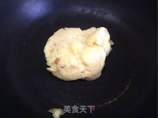 提炼老母鸡油的做法步骤：2