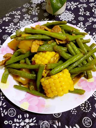 速冻玉米炖豆角的做法步骤：9