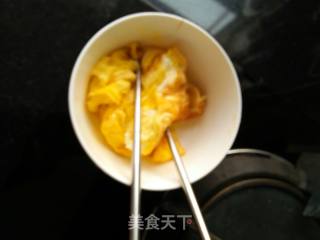 油麦菜炒鸡蛋的做法步骤：4