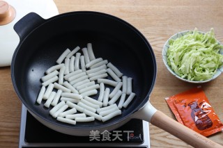 新派炒年糕的做法步骤：4