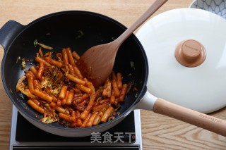 新派炒年糕的做法步骤：7