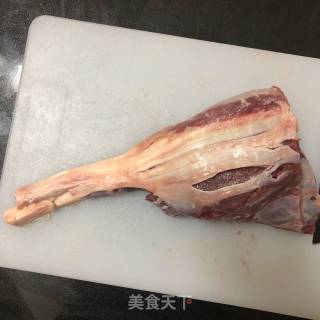 私房酱牛肉的做法步骤：1