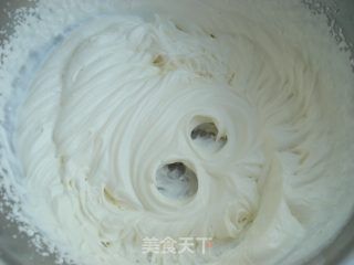 可可奶油蛋糕卷的做法步骤：10