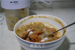 西兰花鲜肉饺子的做法步骤：6