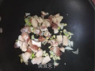 超级下饭菜－辣白菜五花肉炖冻豆腐的做法步骤：3