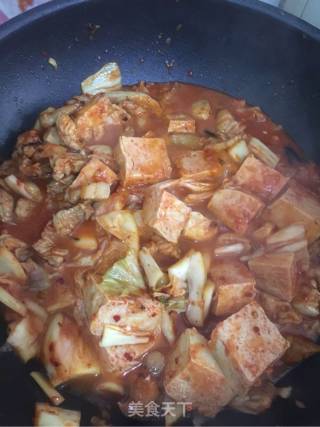 超级下饭菜－辣白菜五花肉炖冻豆腐的做法步骤：8