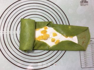 网红抹茶毛巾卷蛋糕的做法步骤：22