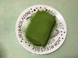 网红抹茶毛巾卷蛋糕的做法步骤：25