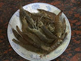 清蒸虾的做法步骤：1