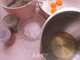 彩虹蛋糕的做法步骤：1