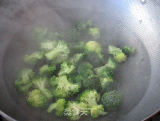 草菇牛排的做法步骤：3