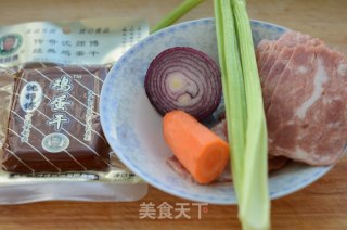 干锅鸡蛋干的做法步骤：1