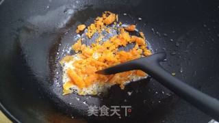蛋黄焗茄条的做法步骤：7