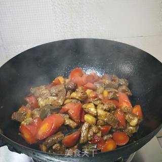 红萝卜炖牛肉的做法步骤：12