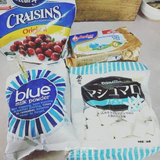 蔓越莓花生牛轧糖的做法步骤：1