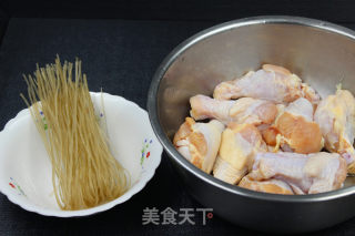 鸡肉这么做超级好吃的做法步骤：1