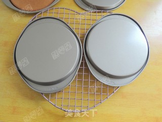 彩虹书形双层蛋糕的做法步骤：14