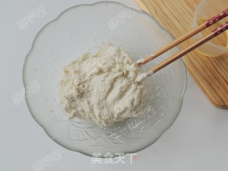 豆沙炸糕的做法步骤：2