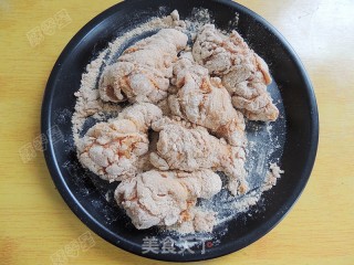新奥尔良炸鸡翅的做法步骤：5