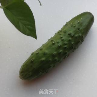 紫甘蓝拌黄瓜的做法步骤：2