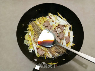 娃娃菜粉丝炖牛肉的做法步骤：7